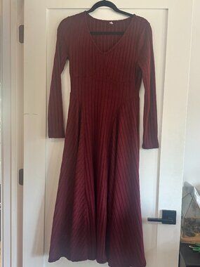 Halara Medium Ribbed Knit V Neck Long Sleeve Flare Midi Casual Dress w/ Pockets